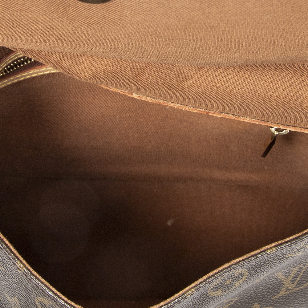 Louis Vuitton Mini Looping - Picture 9 of 10